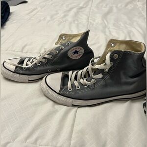 Women’s high top converse